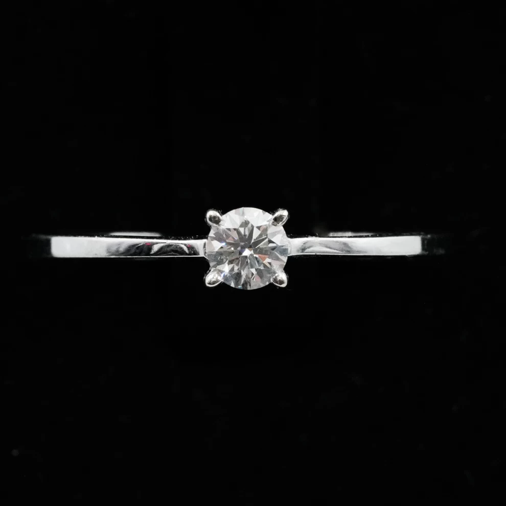    Diamond Ring 