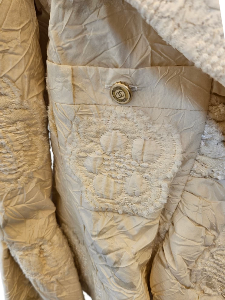     Chanel Beige Camelia Spring 2006 Collection Jacket 