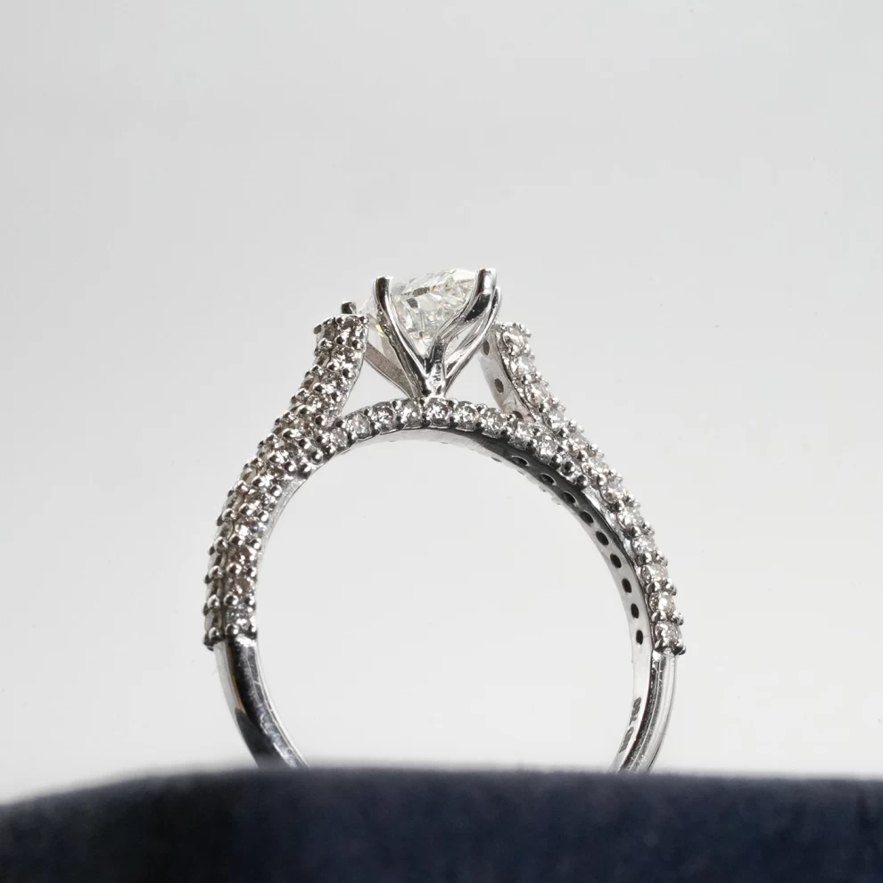     Diamond Ring for Women 