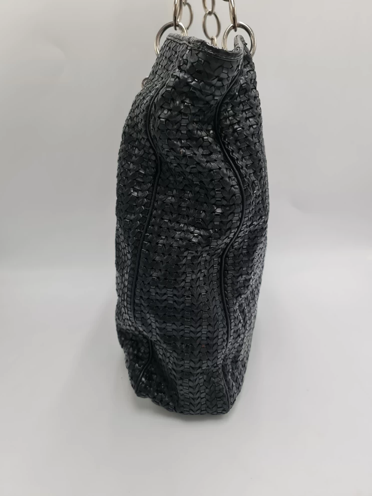     حقيبة تسوق ديور سوفت من الجلد المنسوج 