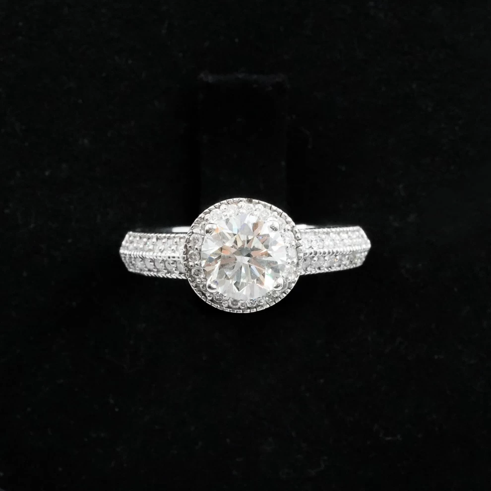     White Gold - Diamond Ring 