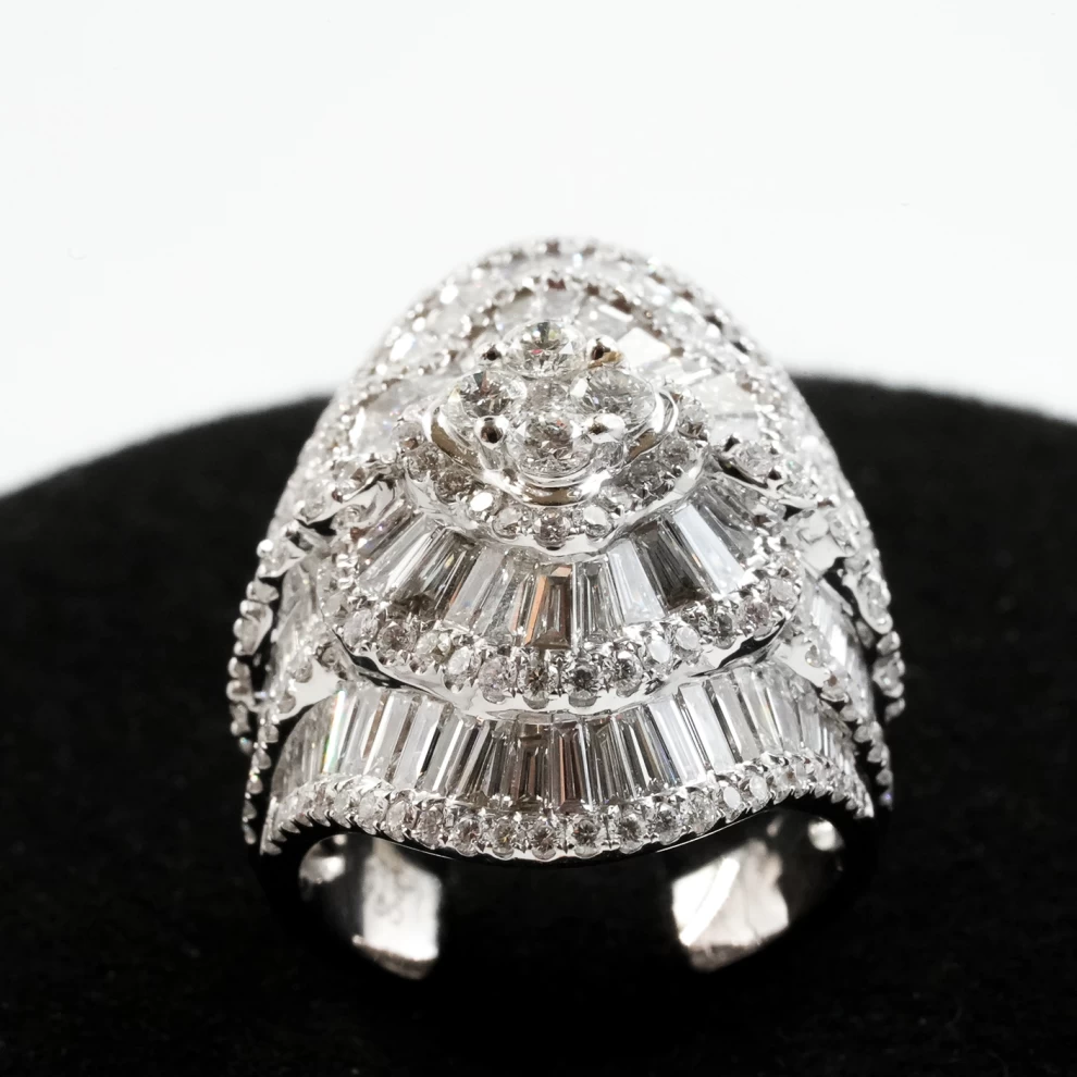Diamond Ring - Women