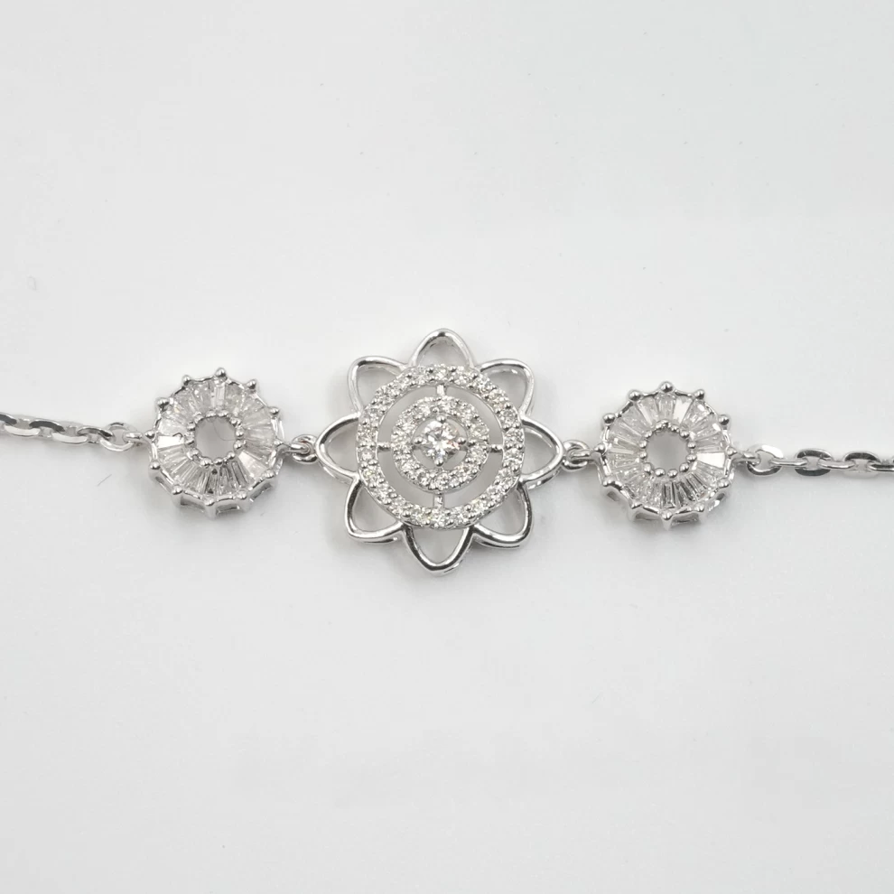     Diamond Bracelet For Women 
