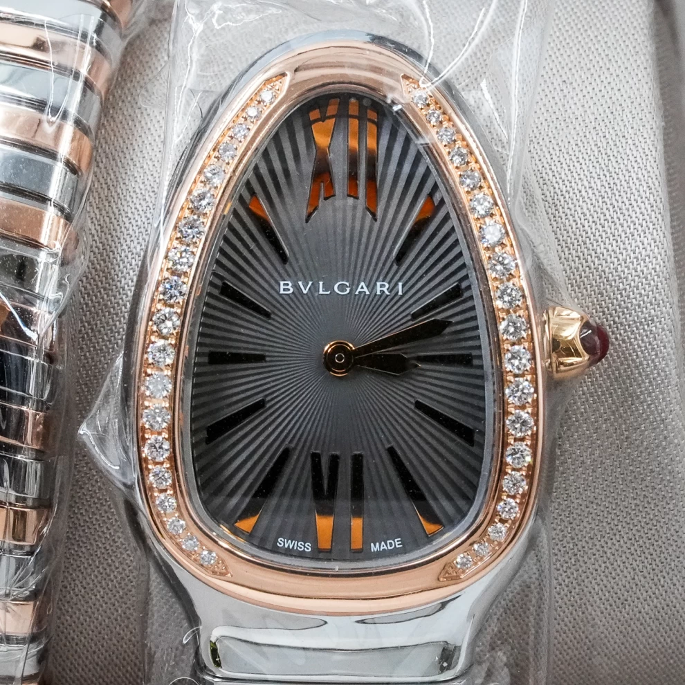     ساعة بولغري سيربنتي توبوغاس ألماسية بلونين 