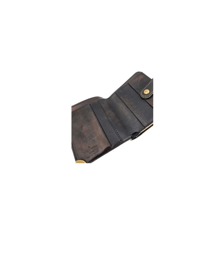     Louis Vuitton Suhali Compact Zipped Wallet 