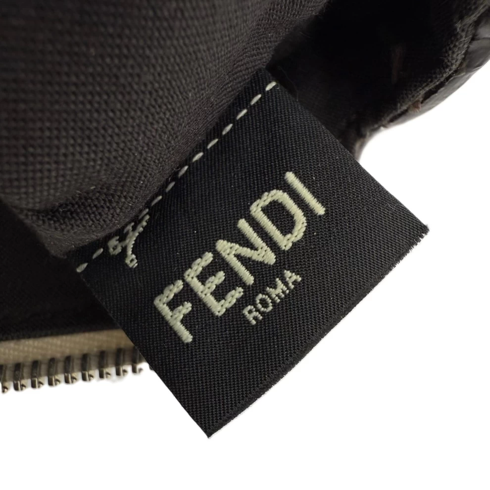     حقيبة كروس صغيرة رمادية ثلاثية الألوان من فندي باي ذا واي 