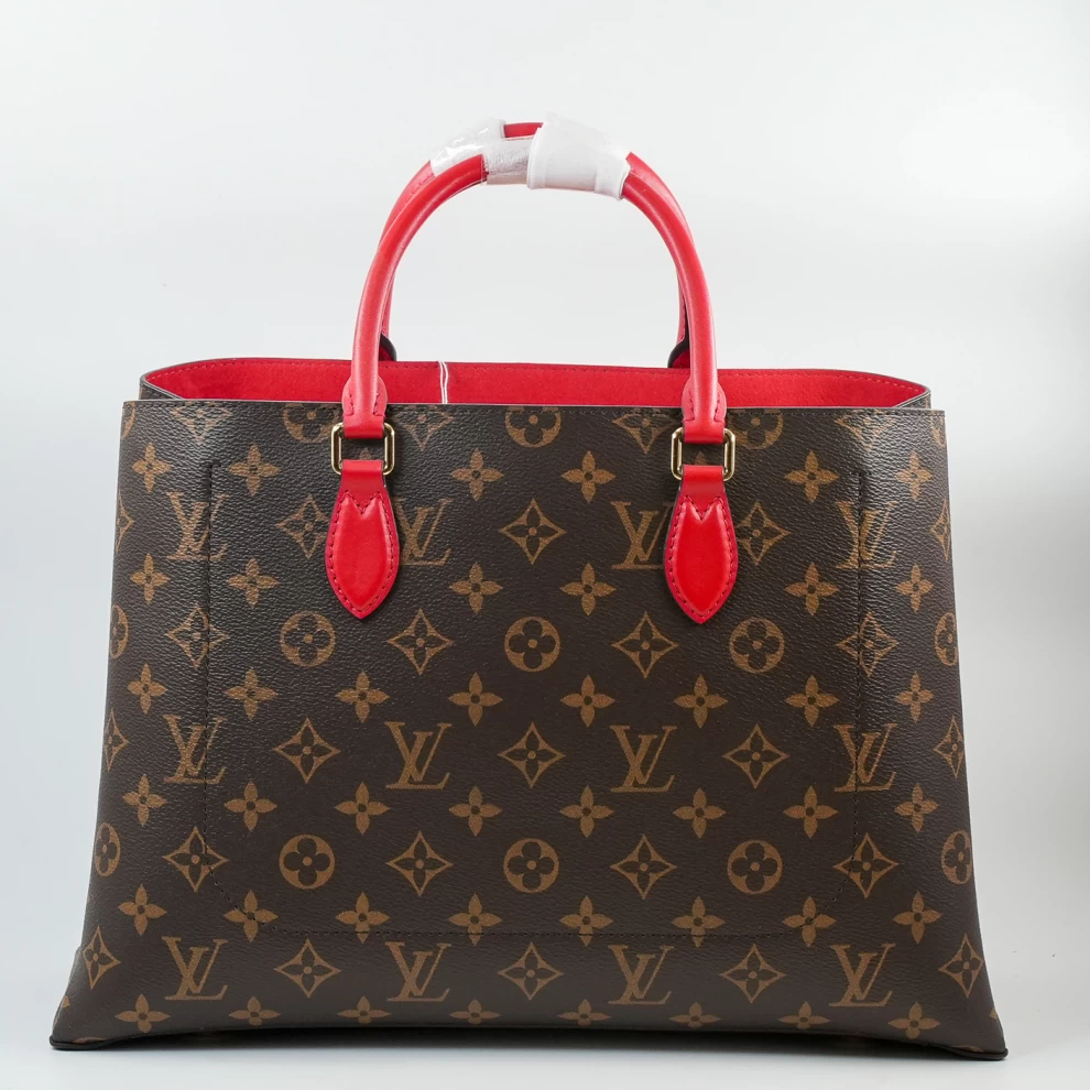    Louis Vuitton On My Side MM Tote Bag in Monogram & Red Leather 