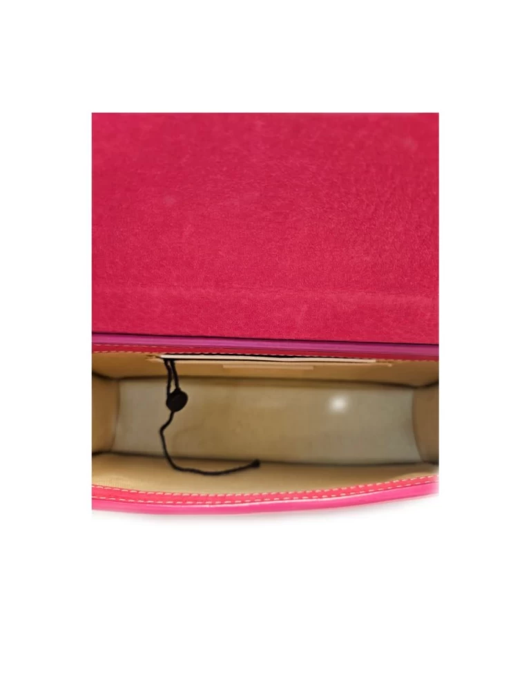     حقيبة جاكيموس لو تشيكيتو فوشيا طويلة من الجلد الناعم 