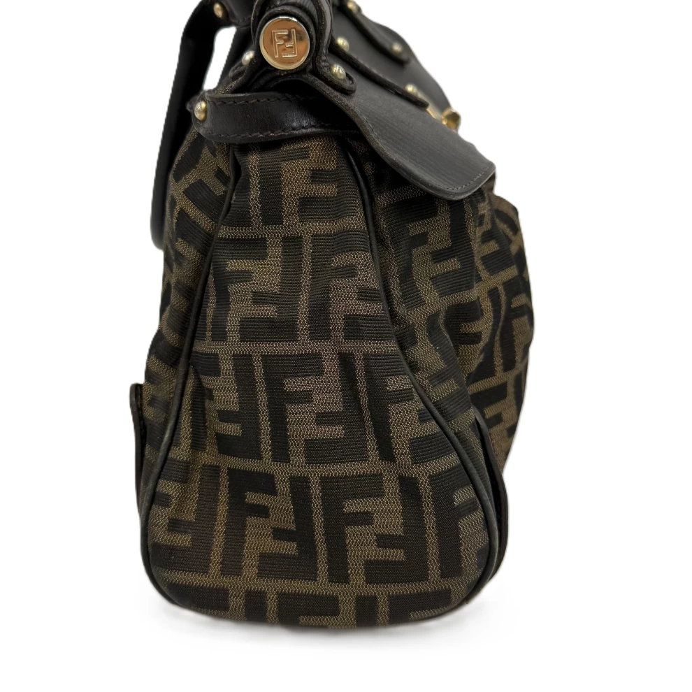     حقيبة يد فندي زوكا ماجيك الصغيرة 