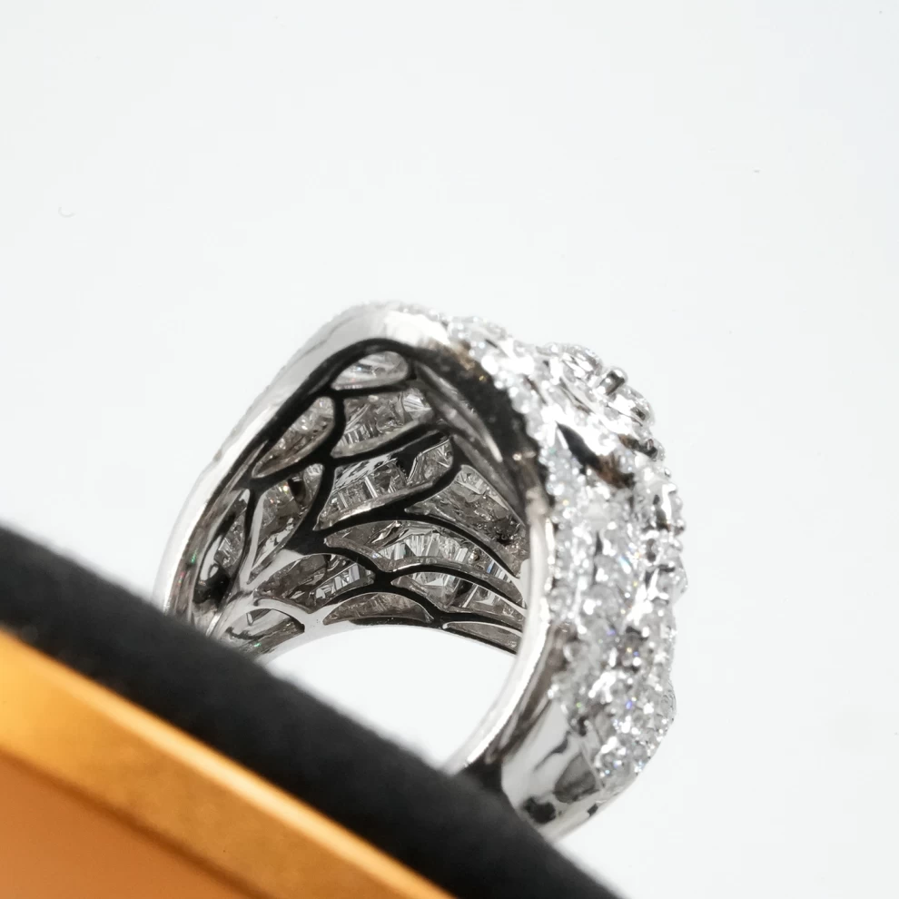 Diamond Ring - Women