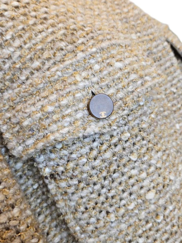     Chanel Beige Tweed Jacket 