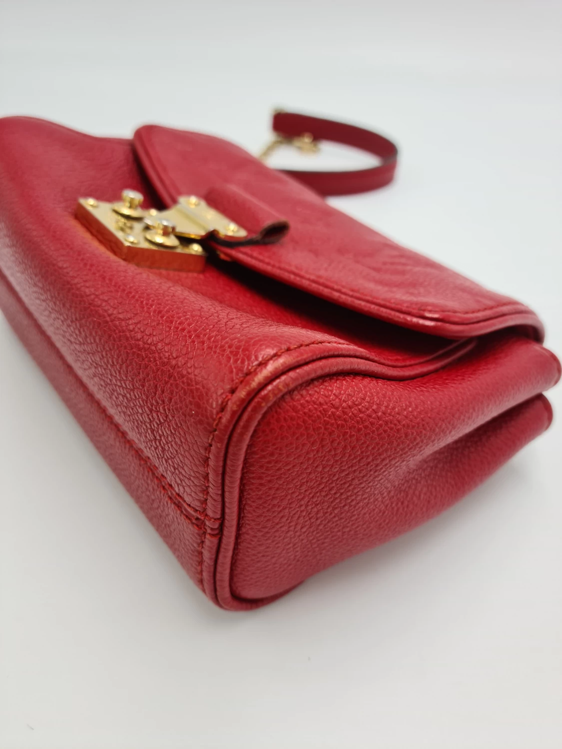     حقيبة لويس فويتون إمبرينت جلد سان جيرمان BB 