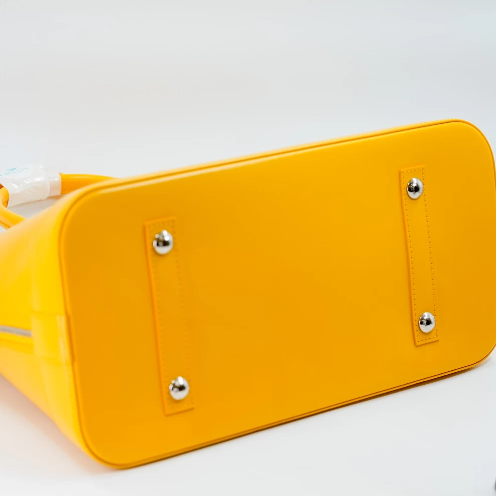     Louis Vuitton Alma bag - Yellow 