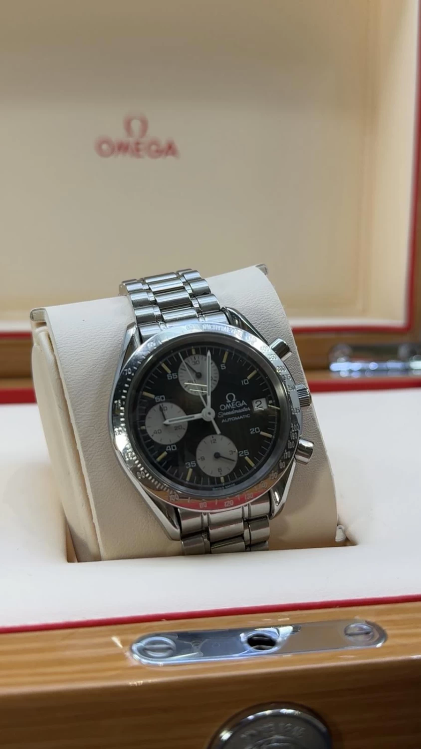     Omega Speedmaster Date 