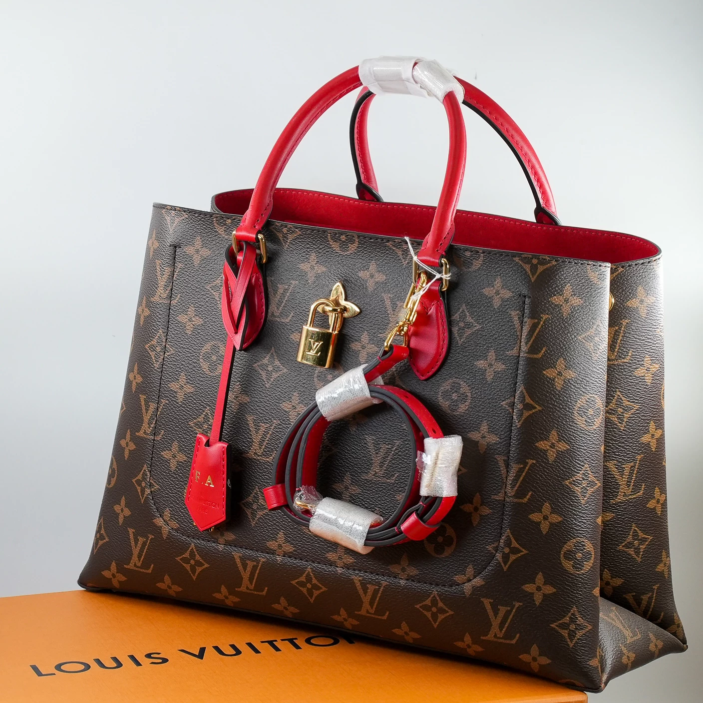     Louis Vuitton On My Side MM Tote Bag in Monogram & Red Leather 