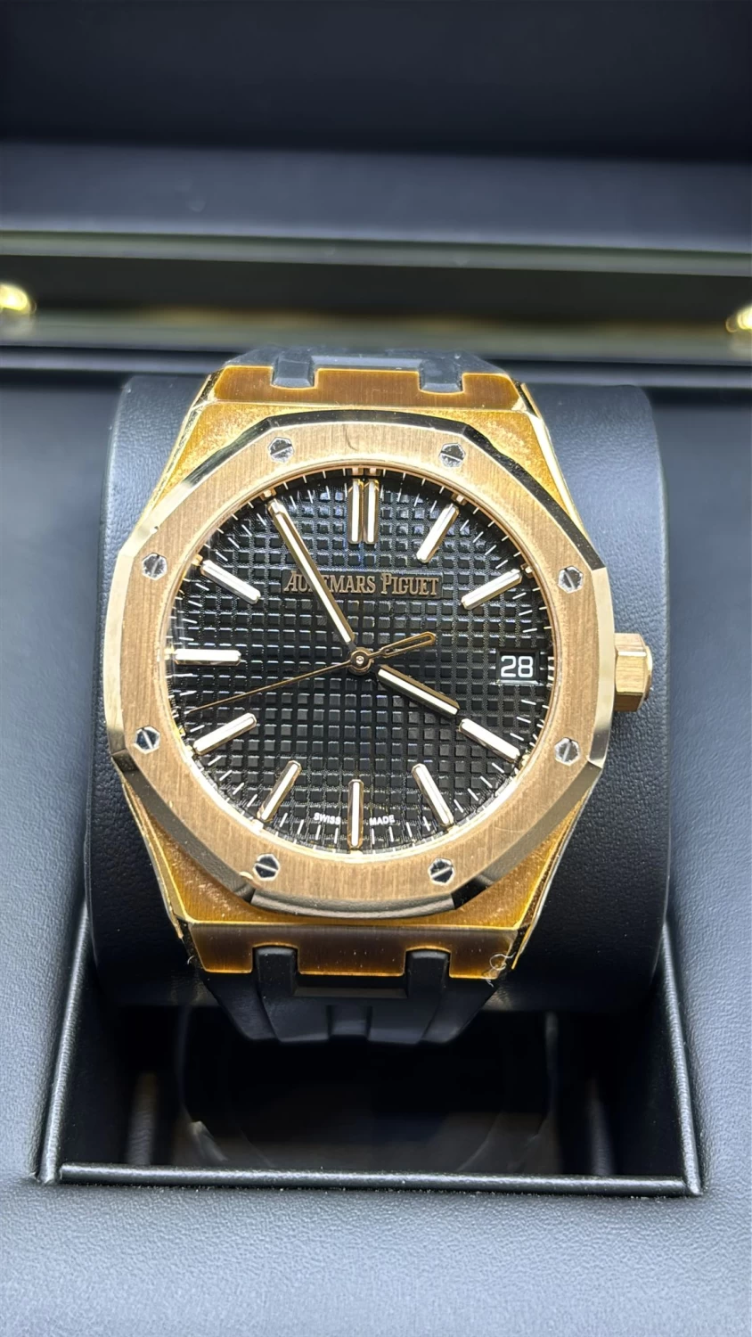     اوديمار بيغيه رويال اوك 