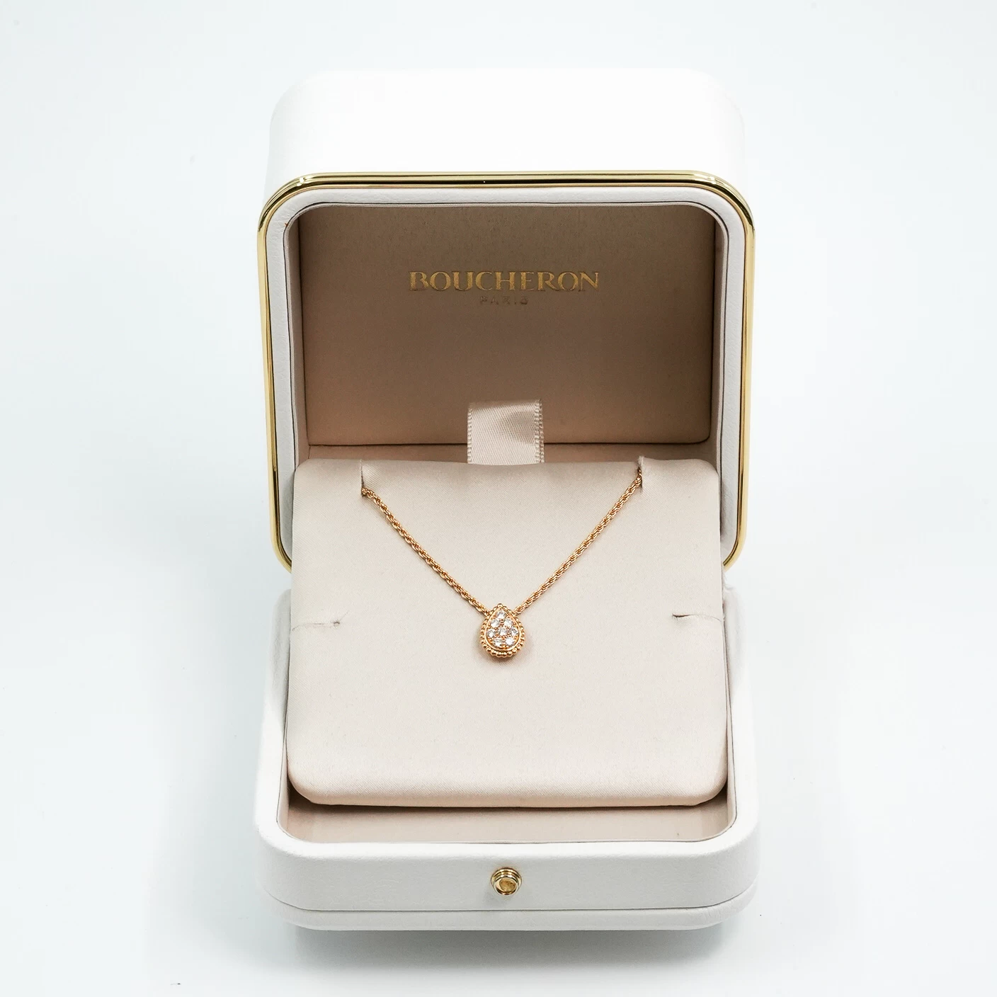     Boucheron Serpent Bohème Pendant 