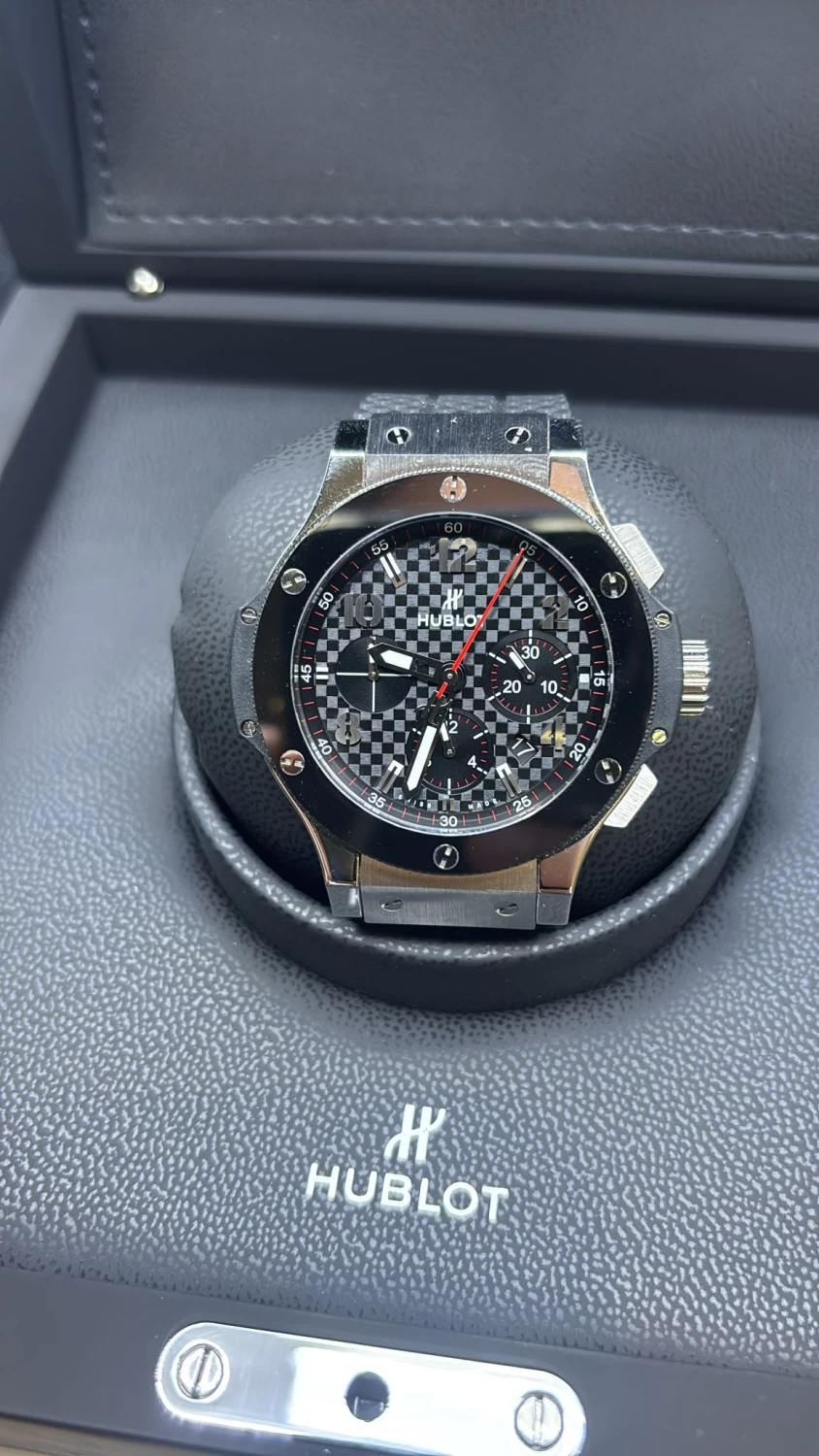     Hublot Big Bang - Men's watch 
