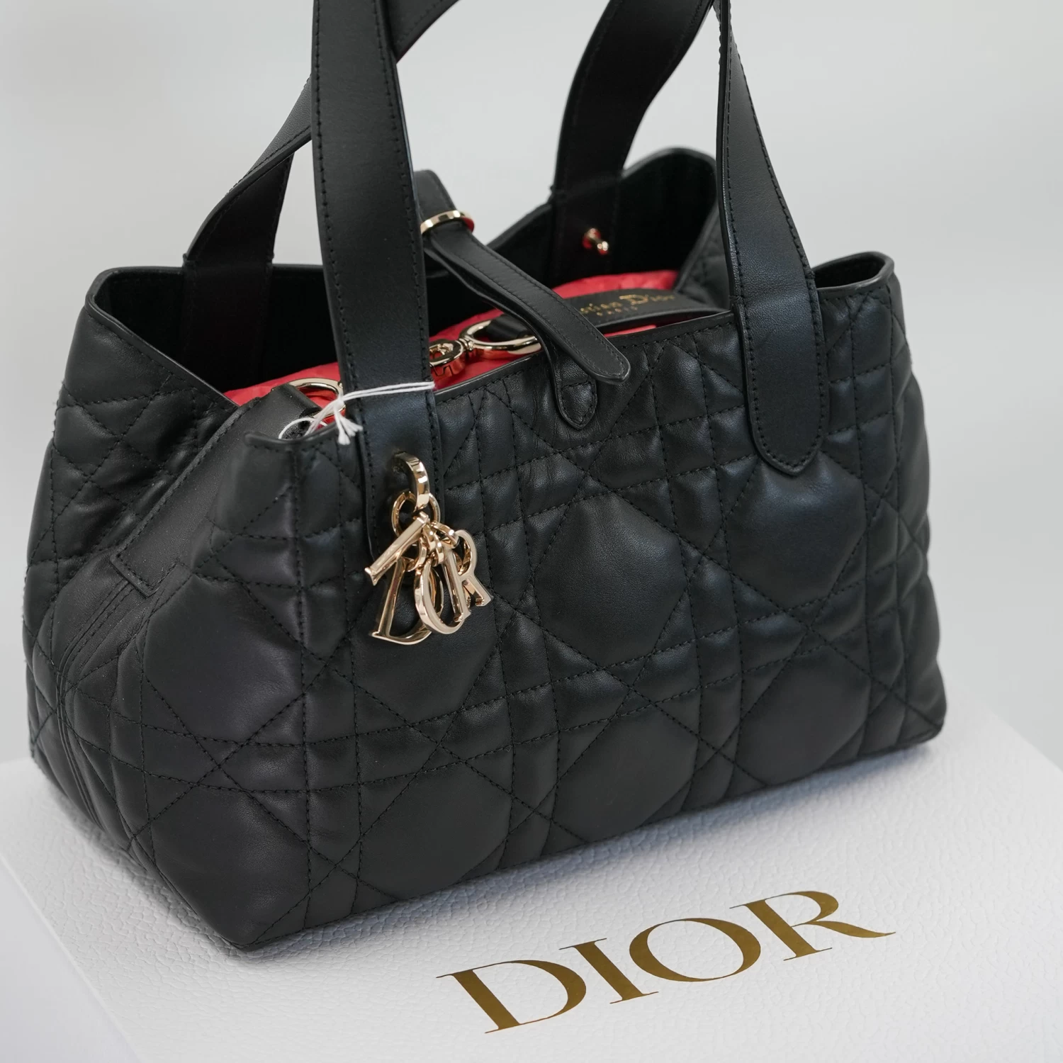     Dior balck bag 