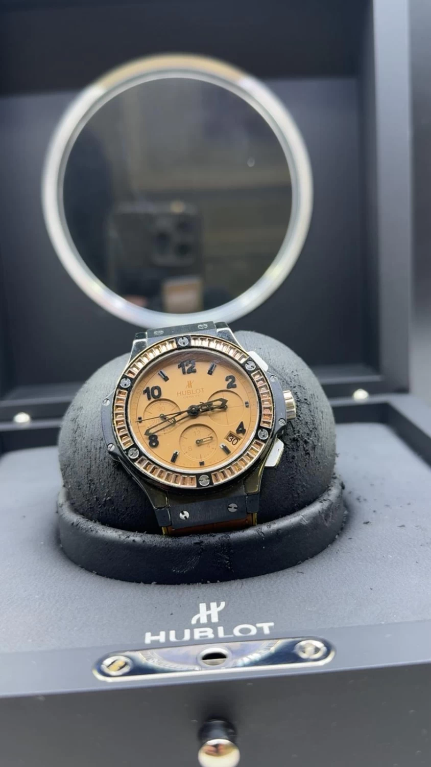     Hublot Big Bang Tutti Frutti - Men's Watch 