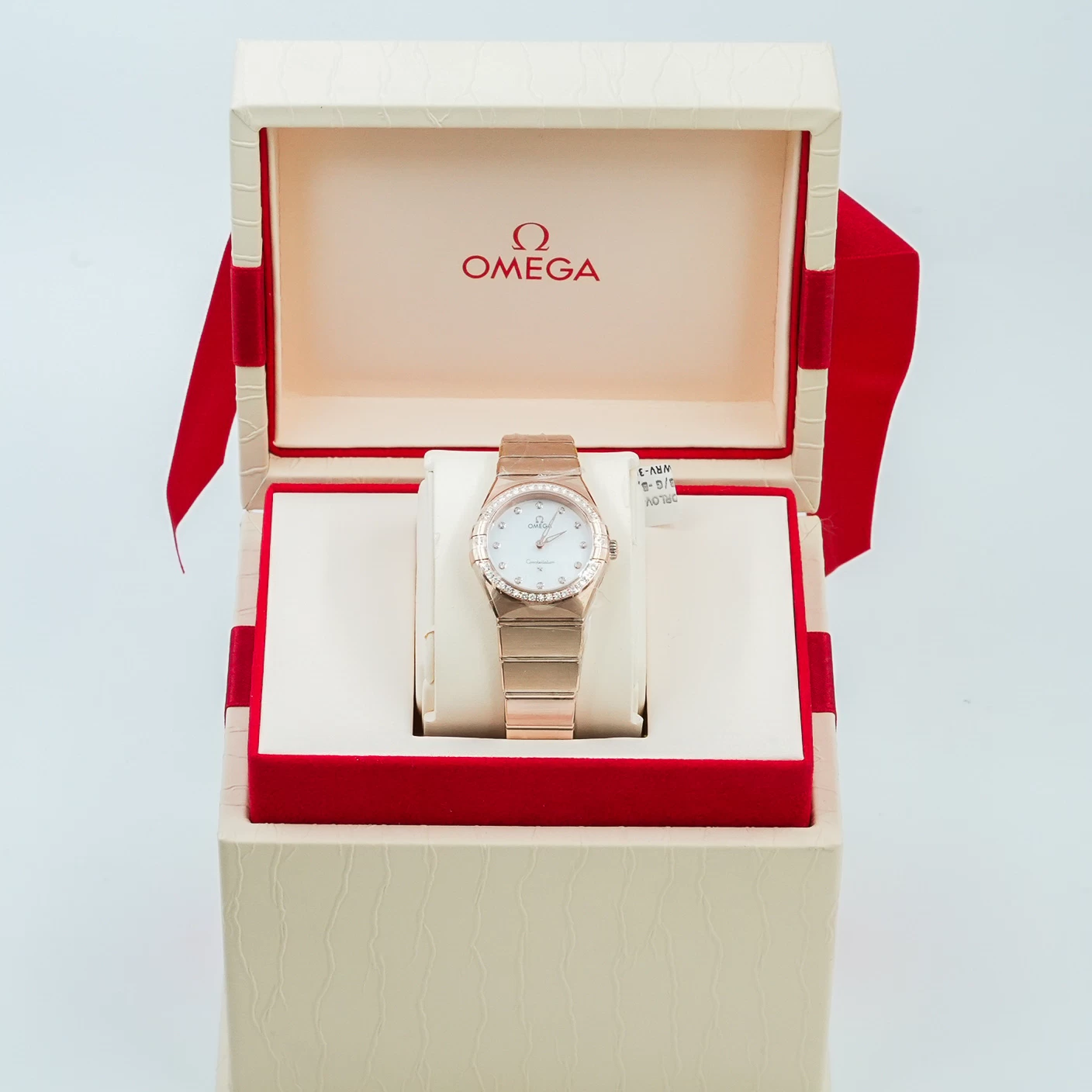     Omega Constellation: Sedna Gold and Diamond Radiance 