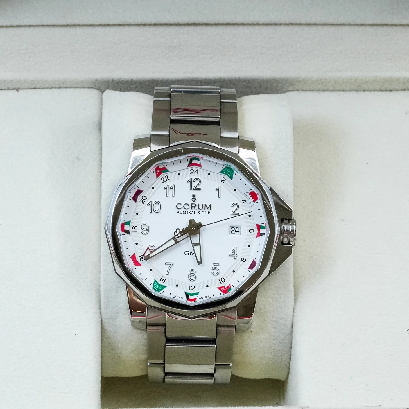     ساعة كوروم أدميرالز كب جي إم تي 