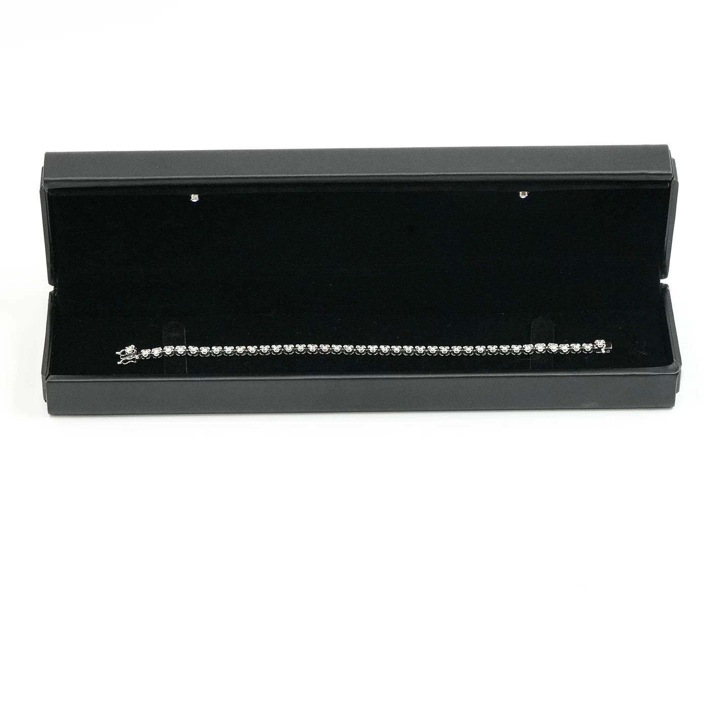     Diamond Bracelet 