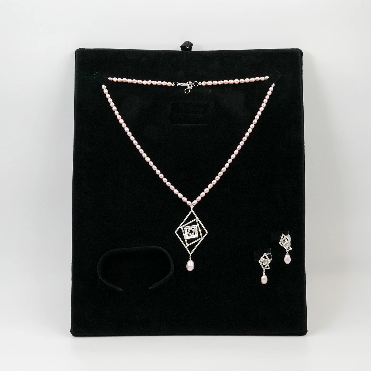 2 piece Diamond set with LOLO