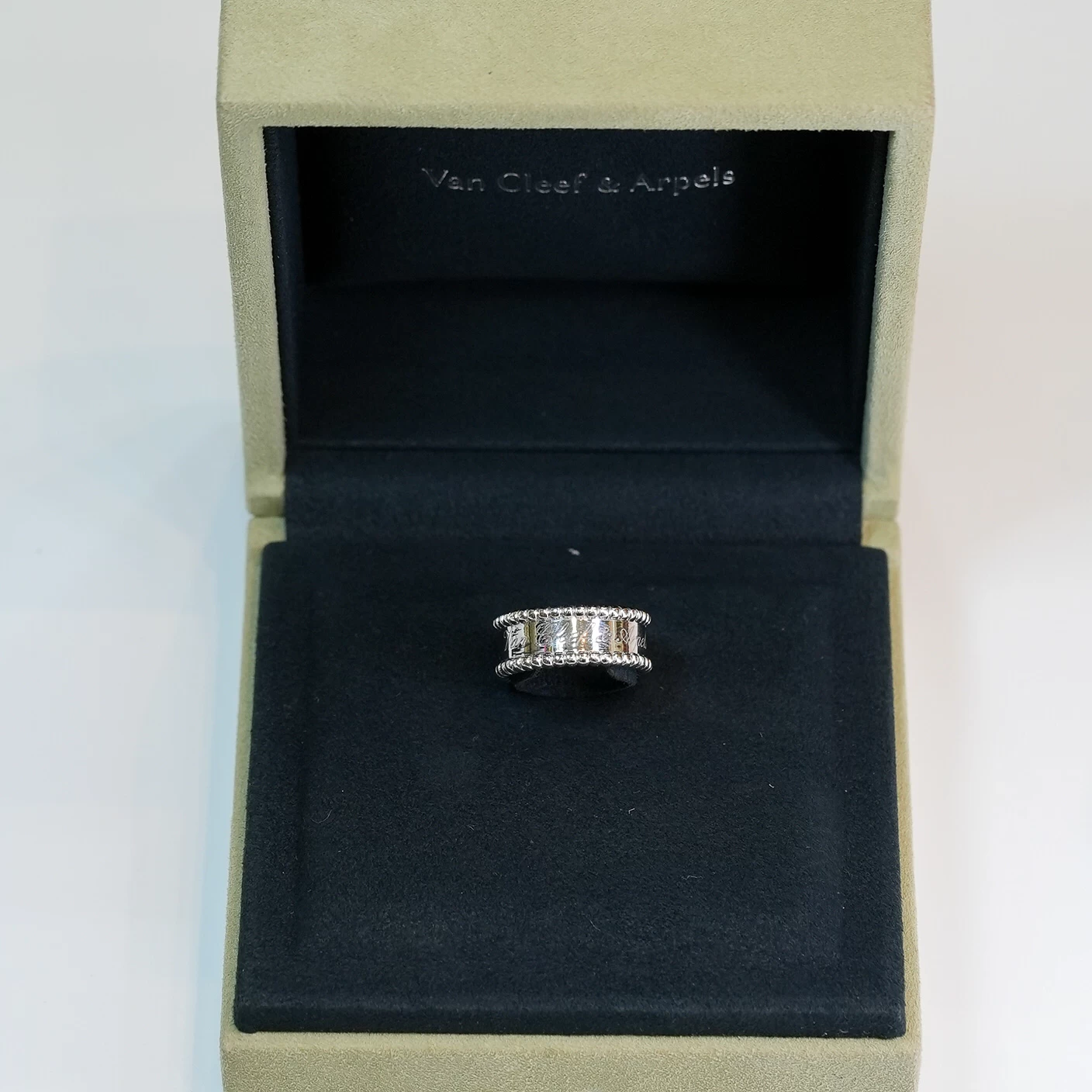     Van Cleef 