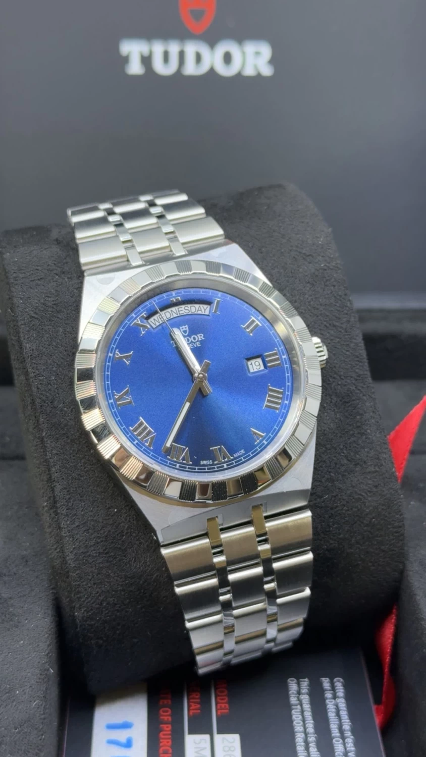     Tudor Royal Day Date 
