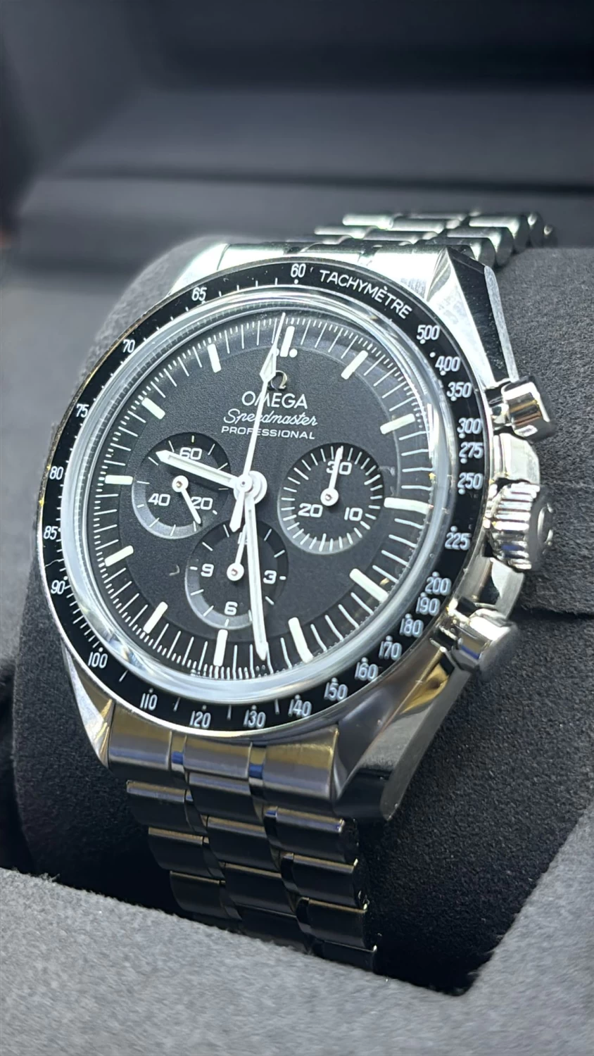    Omega Speedmaster 