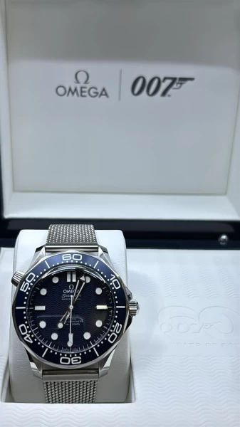 Omega Sea Master Diver James Bond Edition