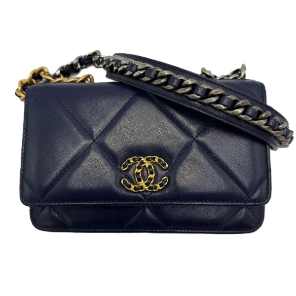 Chanel Navy Lambskin 19 Wallet on Chain Shoulder Bag