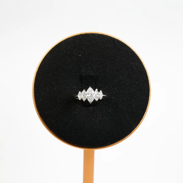 Women's Diamond Ring