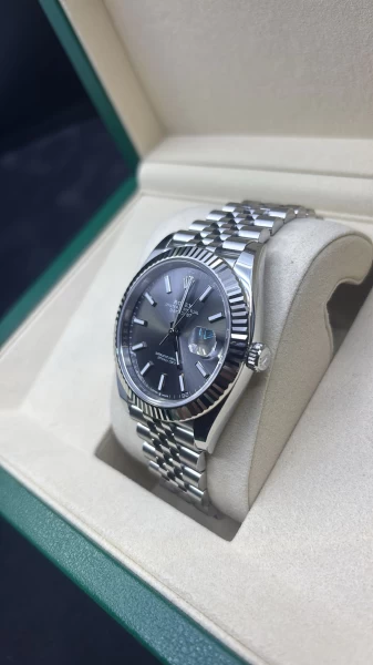 Rolex Datejust 41mm Jubilee Steel (2025)