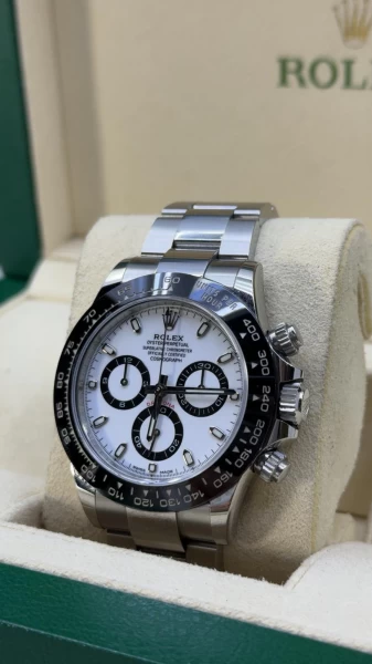 Rolex Daytona "Panda"