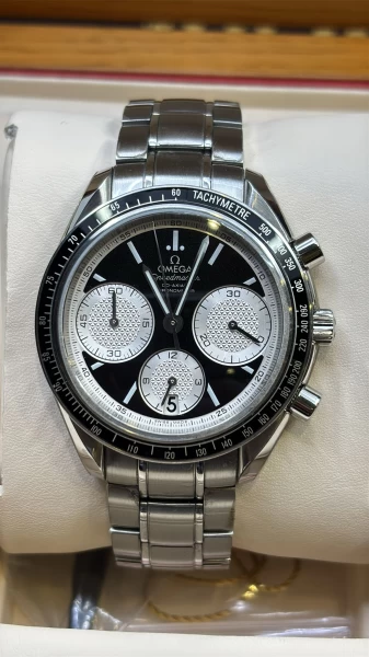 Omega Speedmaster Racing