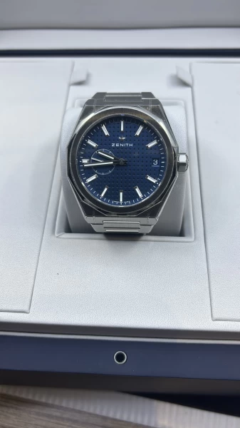Zenith Defy Skyline