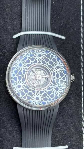 Grandeur Limited Edition Tribute