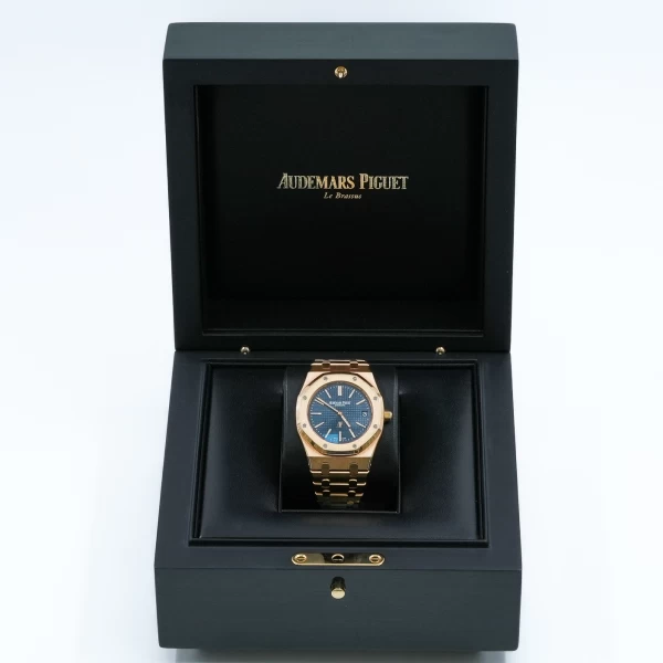 Audemars Piguet Royal Oak "Jumbo" Extra-Thin - For Men
