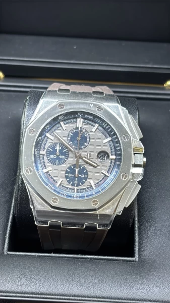 Audemars Piguet Royal Oak Offshore - Mens's Watch