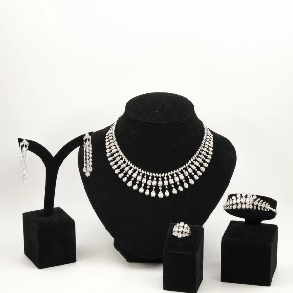 Diamond set - Four piece - Women