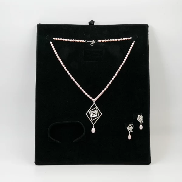 2 piece Diamond set with LOLO