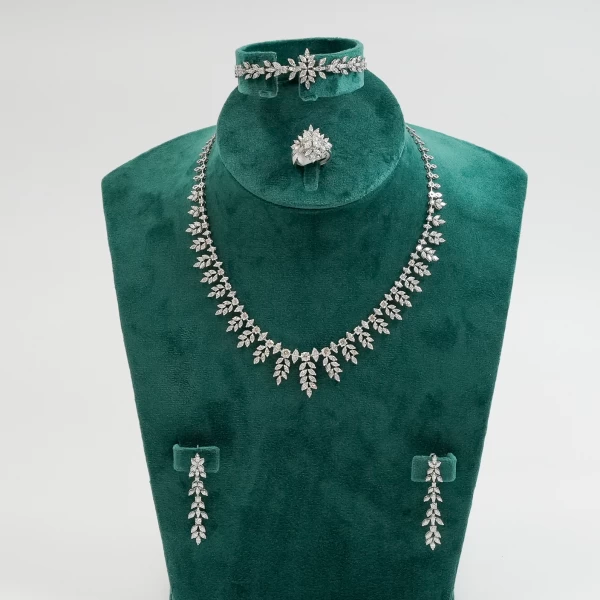 4 Pc Diamond Set