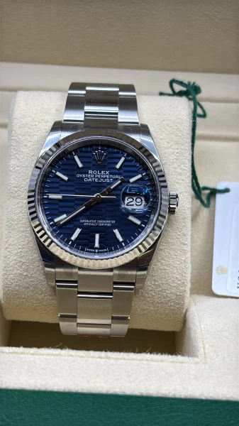 رولكس دي جست اويستر فل ستيكرات كيو ار كود