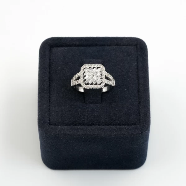 Women's Ring