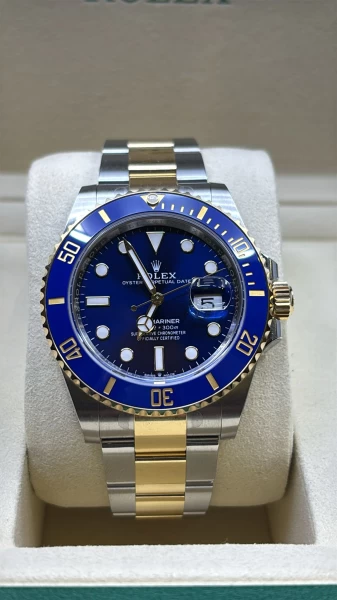 Rolex Submariner, full set of stickers except for the barcode