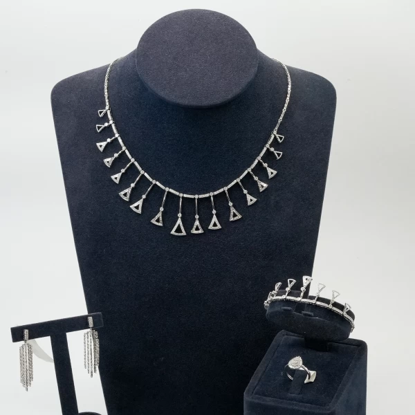 4 pc Diamond Set