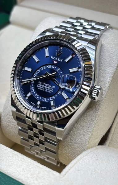 Rolex Sky-Dweller 42mm Steel