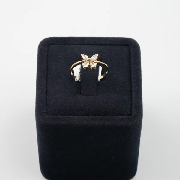 Diamond Ring with Yellow Gold